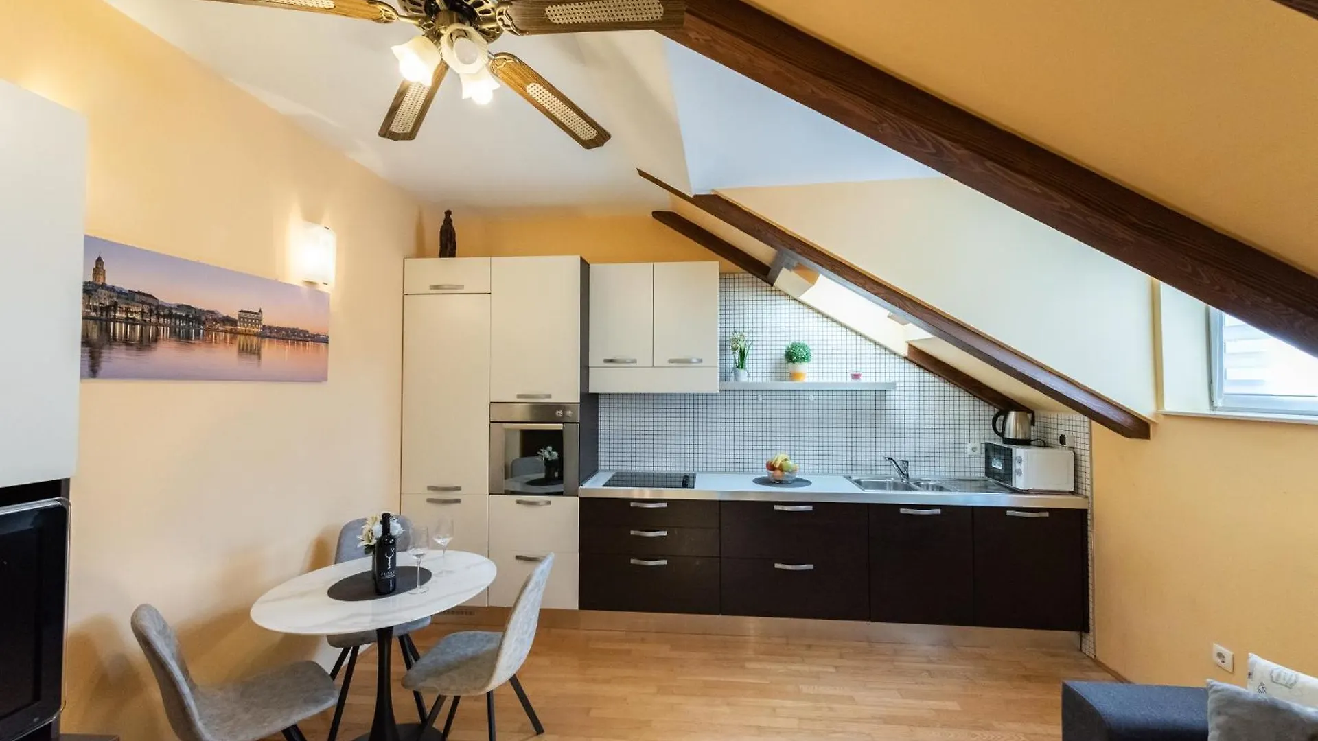 Split Coast Apartment